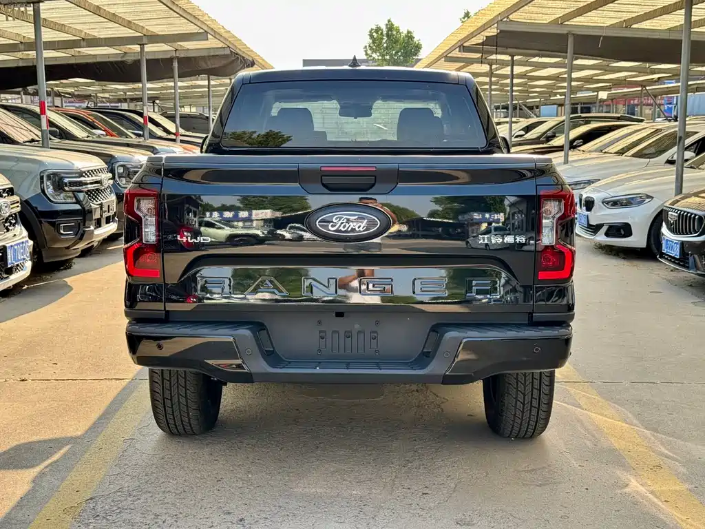 Ford Ranger 2025 AT