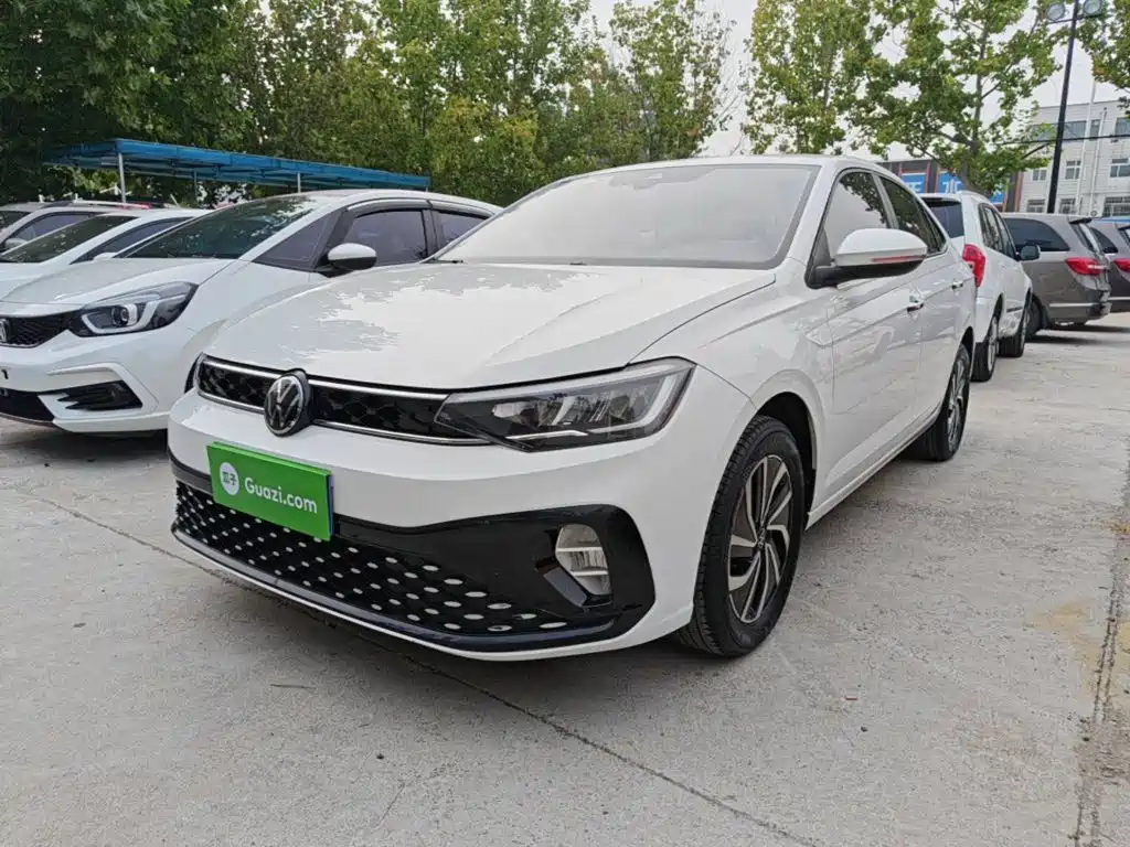 Volkswagen Lavida — миниатюра 2