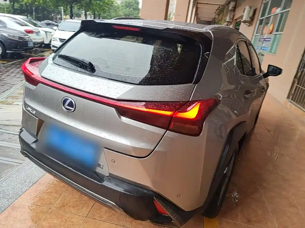 Lexus UX — миниатюра 7