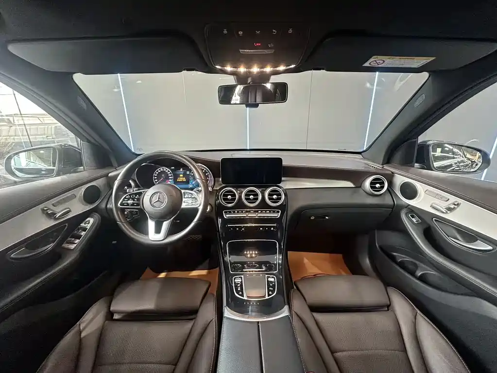 Mercedes-Benz GLC 2021 GLC 260 L 4MATIC