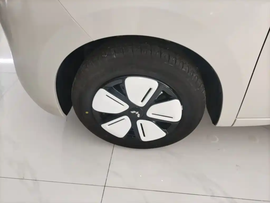 Wuling MINIEV — миниатюра 23