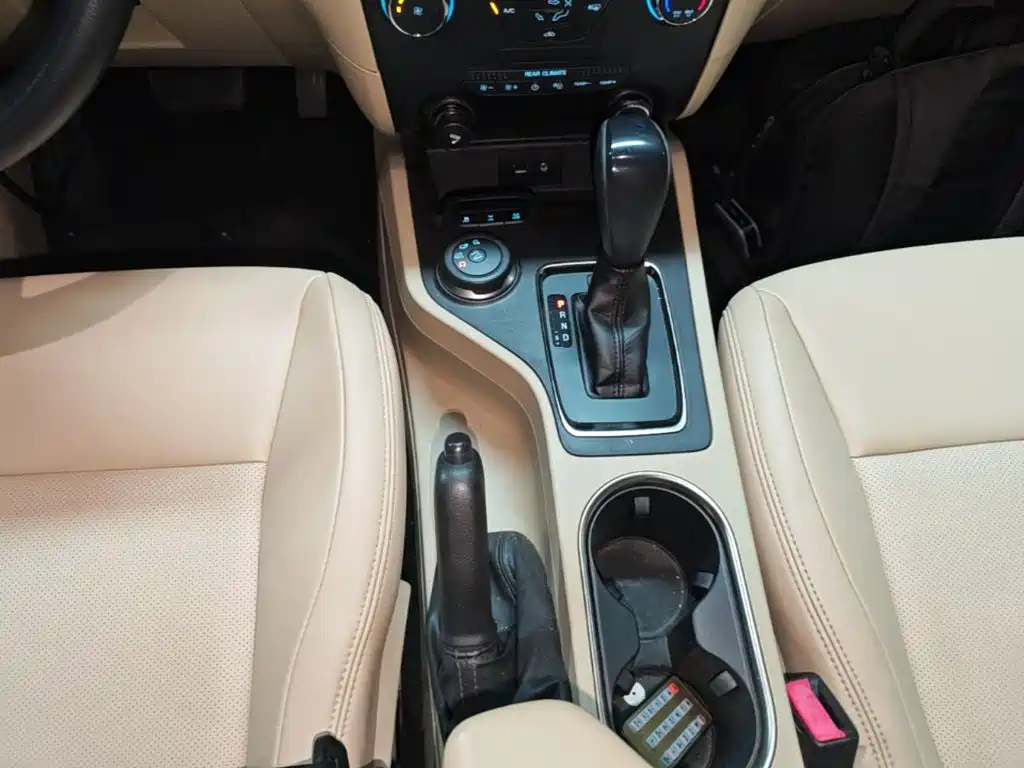 Ford Everest — миниатюра 14