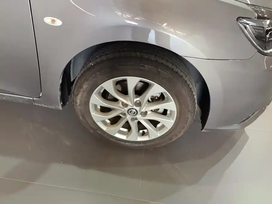 Nissan Sylphy — миниатюра 6