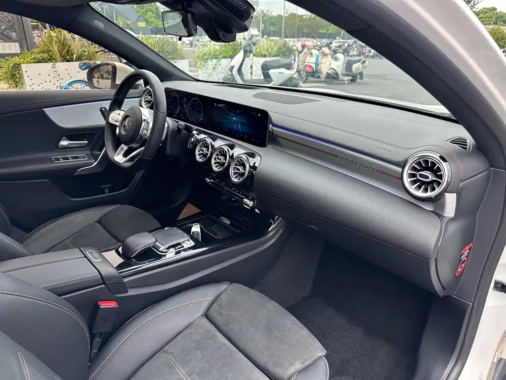 Mercedes-Benz A-Class — миниатюра 18