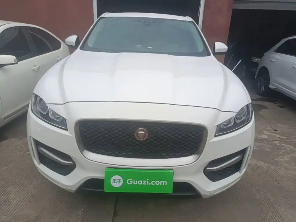 Jaguar F-PACE — миниатюра 3