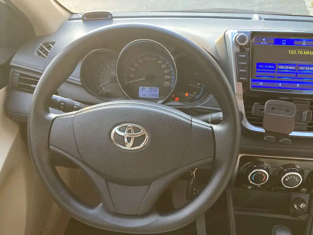 Toyota Yaris L — миниатюра 11