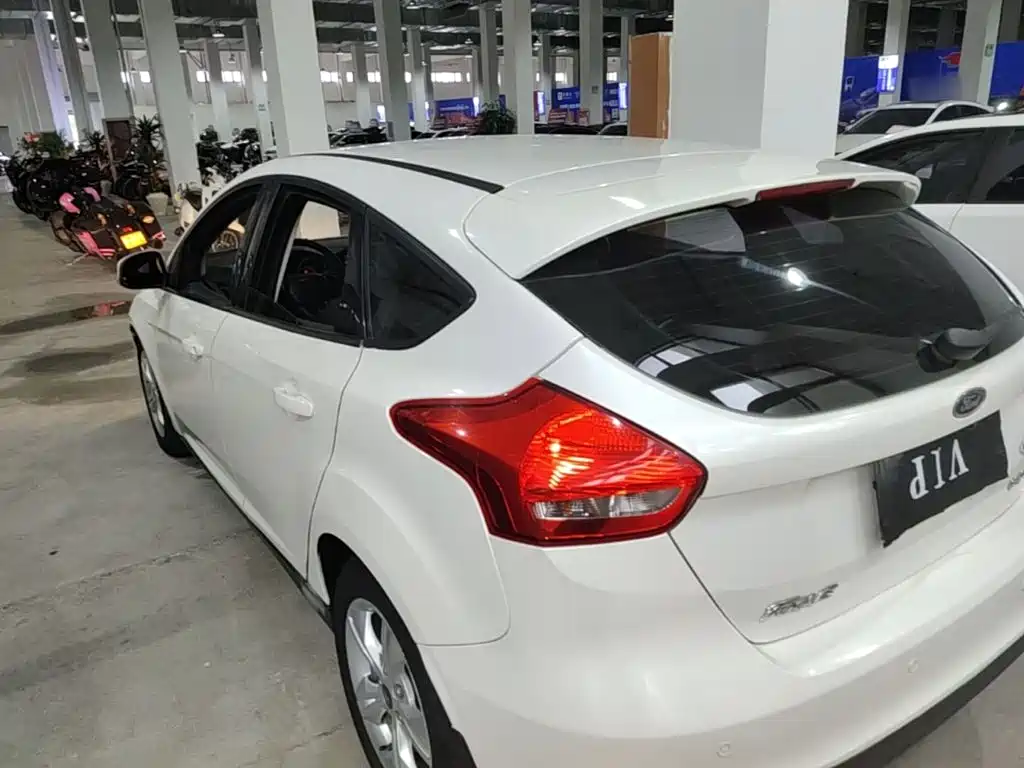Ford Focus — миниатюра 5