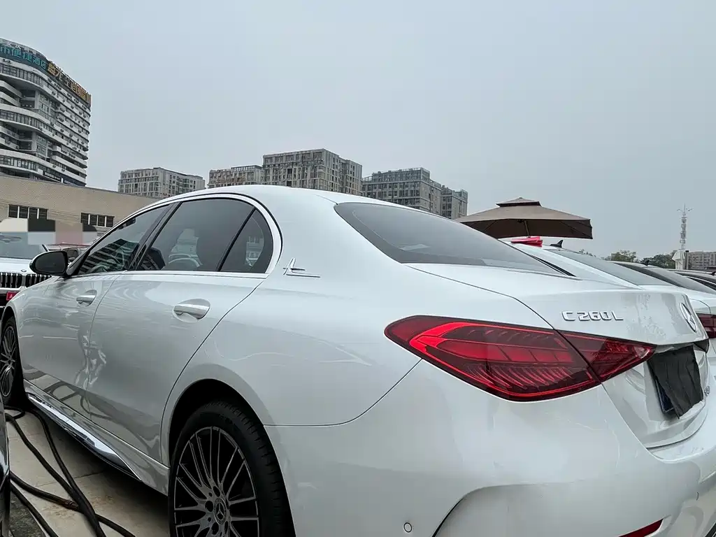 Mercedes-Benz C-Class — миниатюра 7
