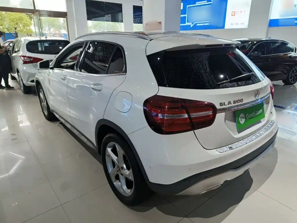 Mercedes-Benz GLA — миниатюра 5