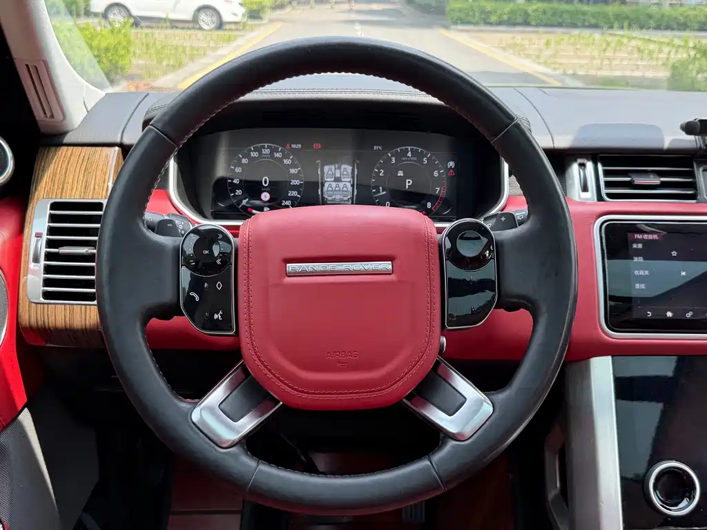Land Rover Range Rover 2018 3.0 SC V6 Vogue SE Long Wheelbase