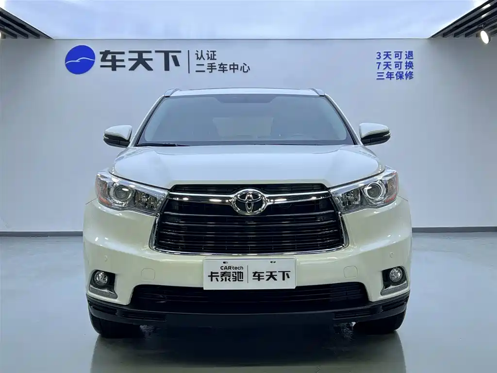 Toyota Highlander 2015 2.0T Luxury 7 мест