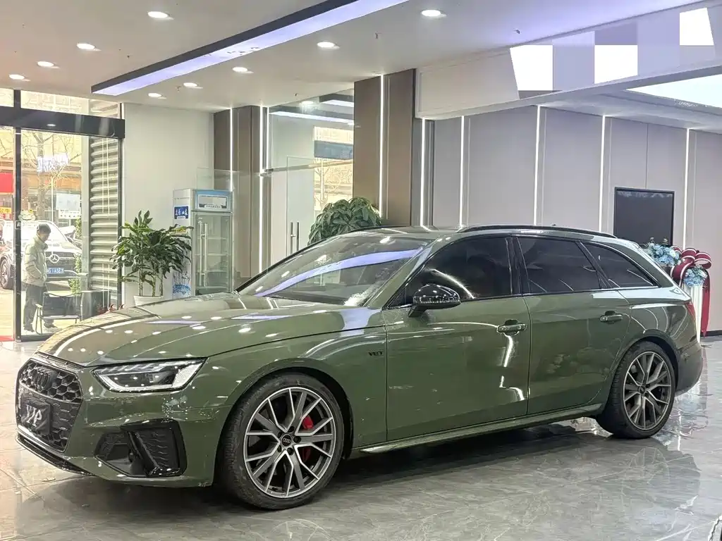 Audi S4