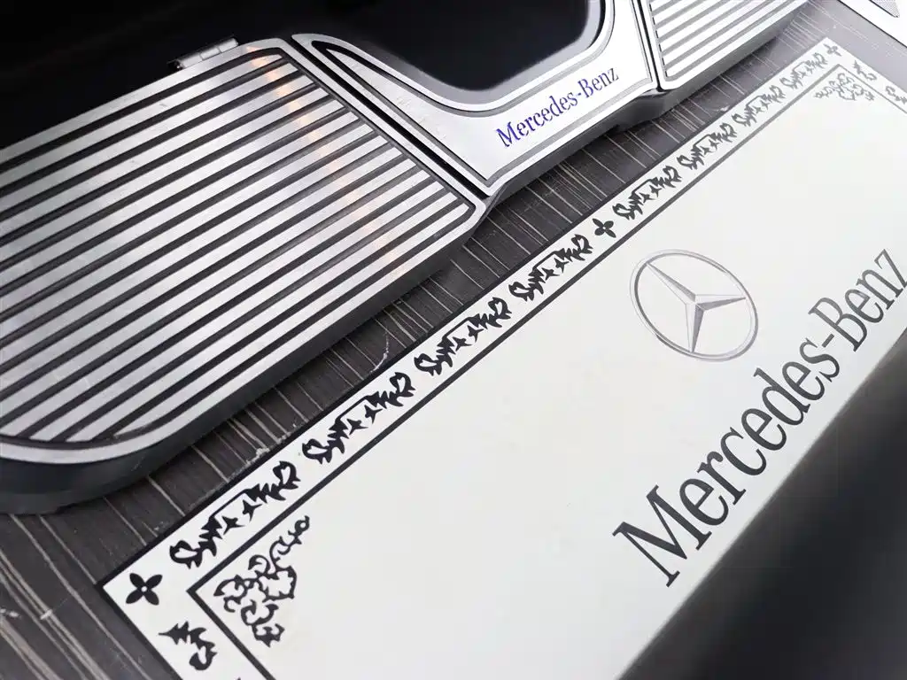 MERCEDES-BENZ V CLASS