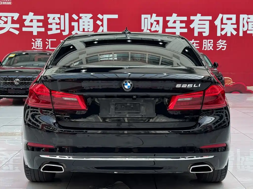 BMW 5 Series — миниатюра 18