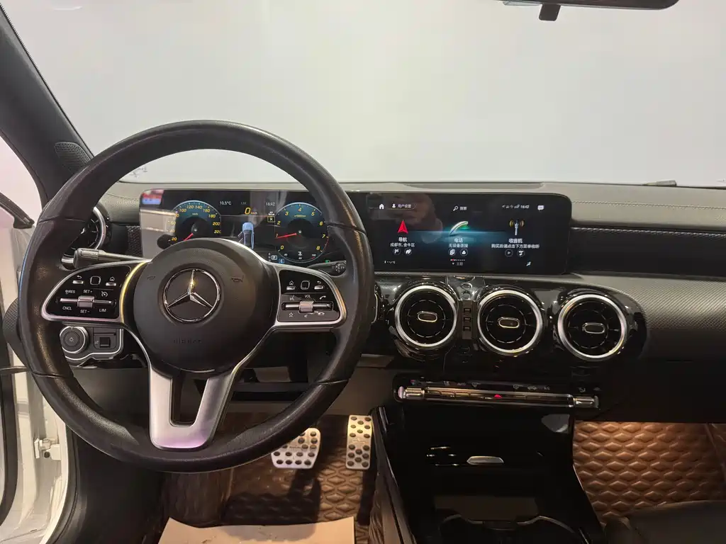 MERCEDES-BENZ A CLASS