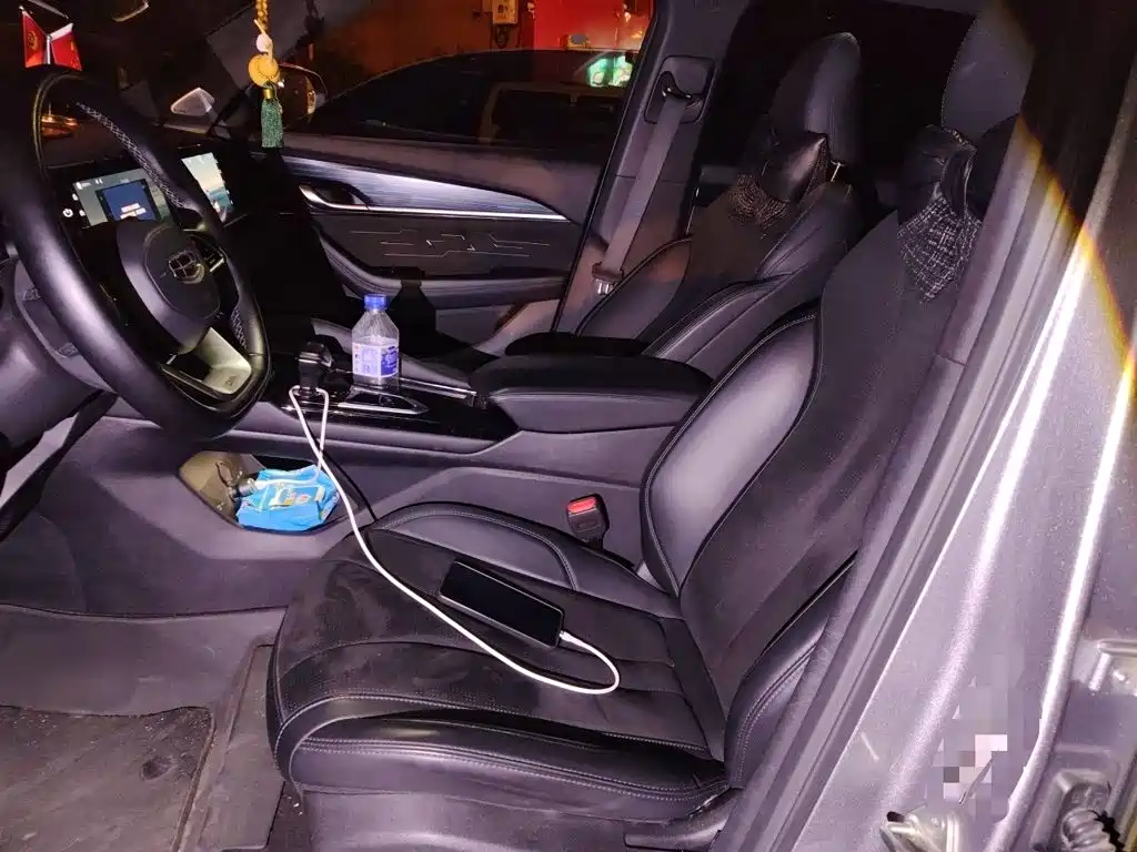 Geely Xingyue L — миниатюра 8