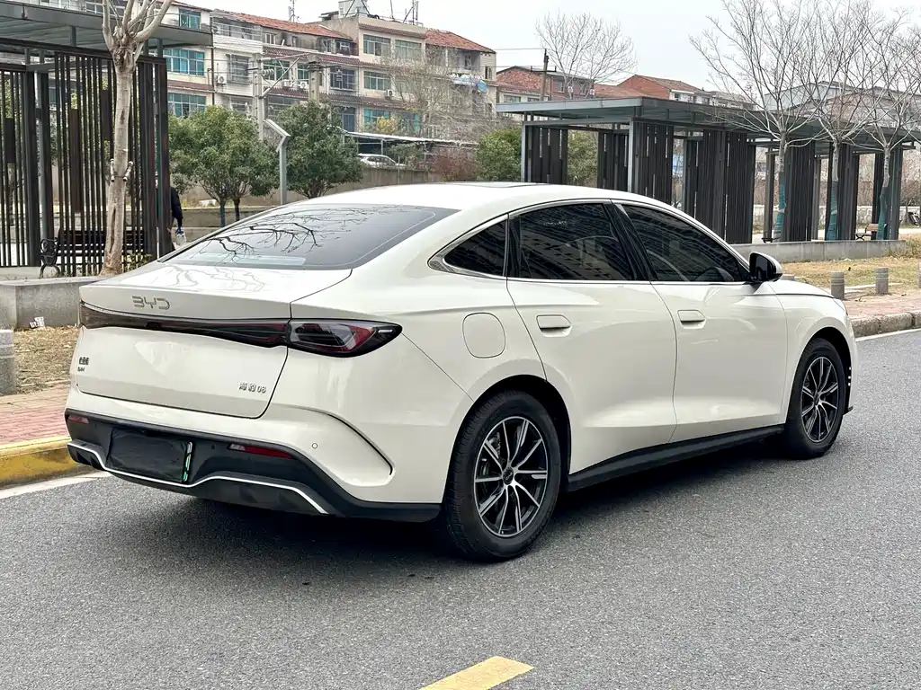 BYD SEAL 06 NEW ENERGY