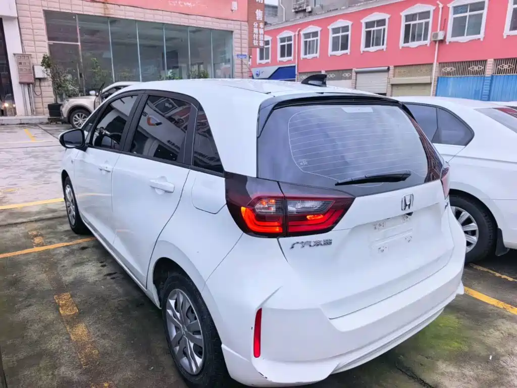 Honda Fit — миниатюра 5