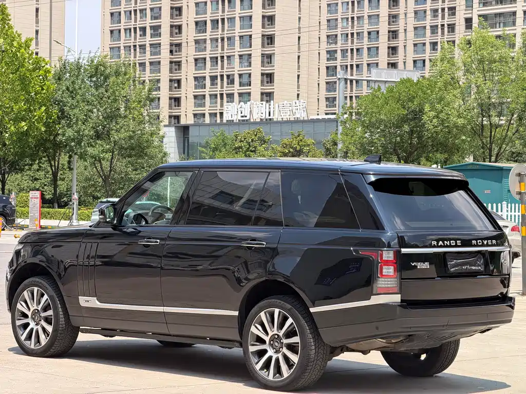 Land Rover Range Rover 2017 3.0 SC V6 Vogue Long Wheelbase