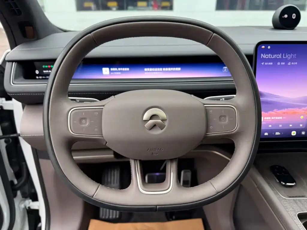 NIO ES8 — миниатюра 15