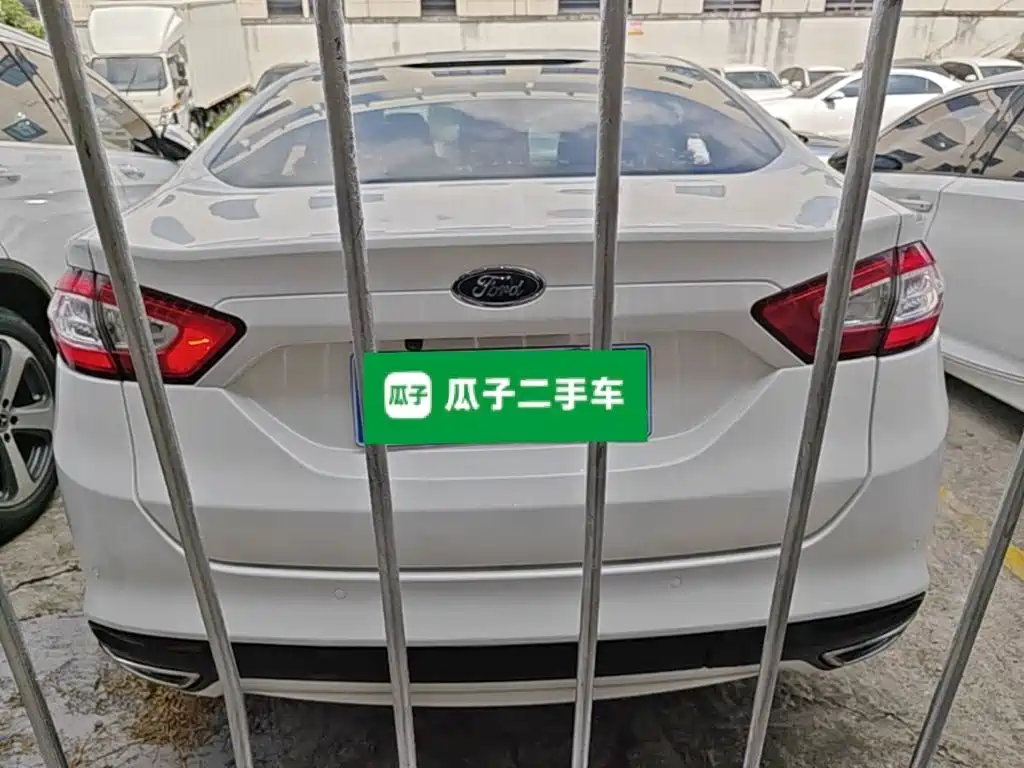 Ford Mondeo — миниатюра 6
