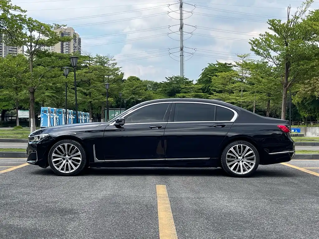 BMW 7 Series 7 2021 740Li Lead Luxury