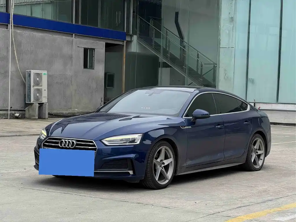 Audi A5 (Import)