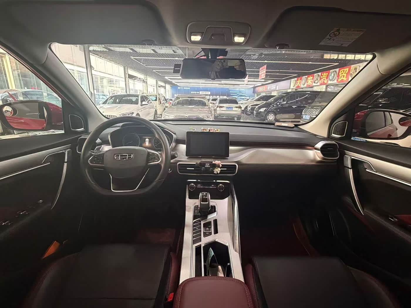 Geely Binyue 1.4 л 2021 г. красный/фиолетовый, пробег 30000 км