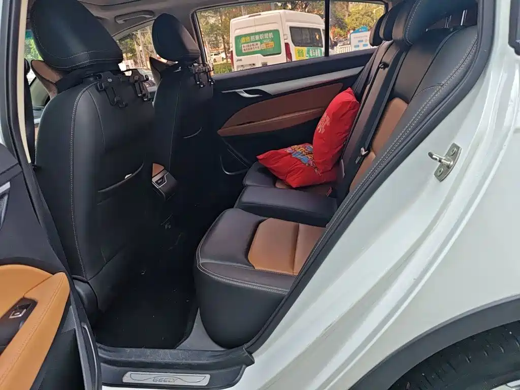 Geely Vision S1 — миниатюра 13