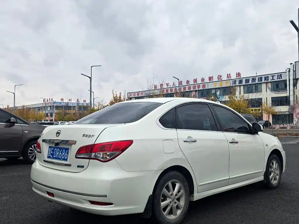 Nissan Sylphy — миниатюра 6