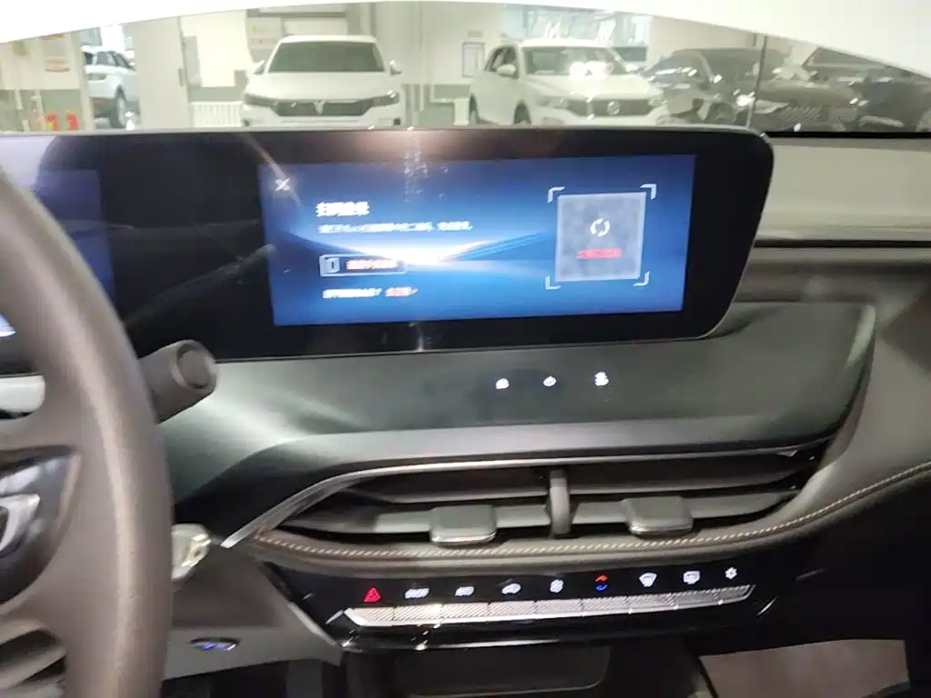 Buick Verano — миниатюра 13