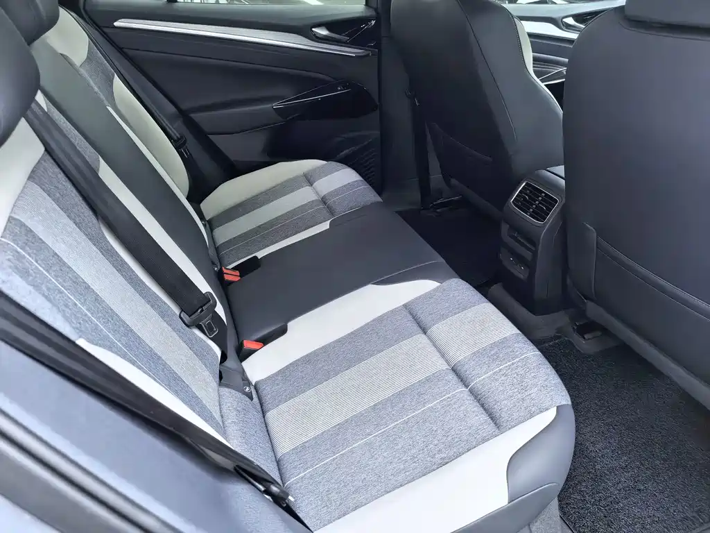 Volkswagen ID.4 Crozz — миниатюра 9