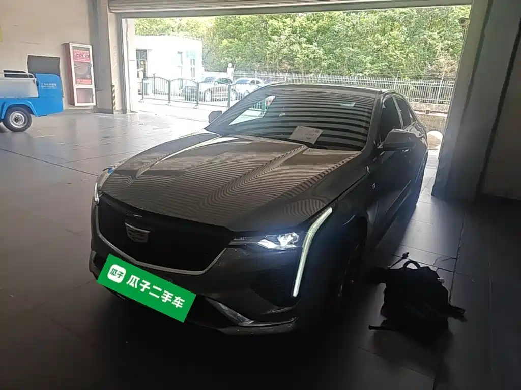 Cadillac CT4