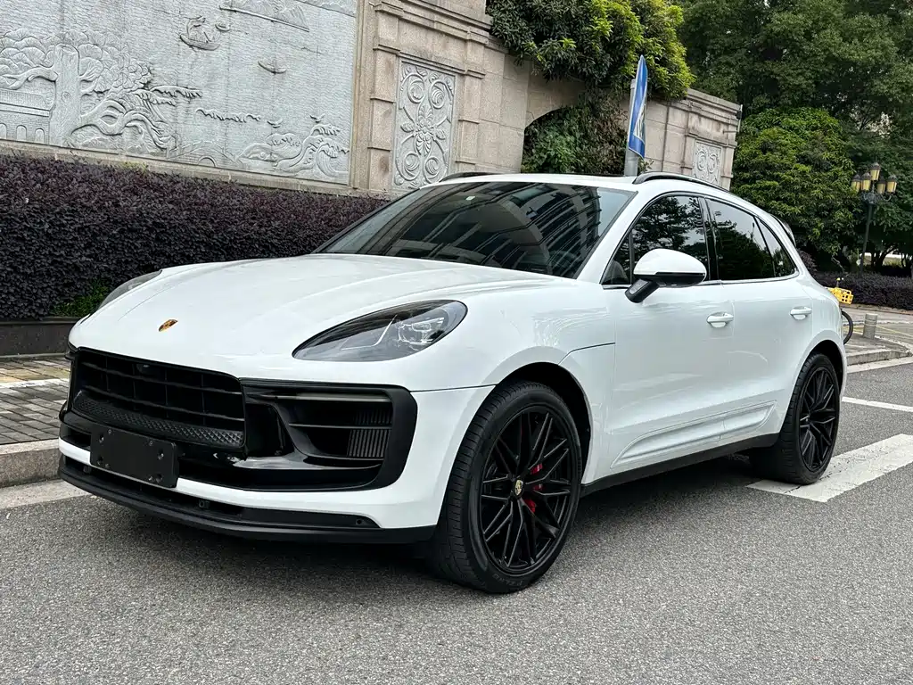 Porsche Macan 2021