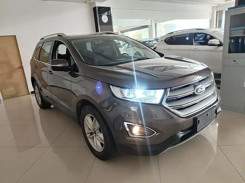 Ford Edge — миниатюра 4