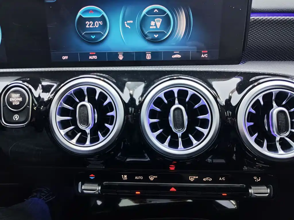 Mercedes-Benz A-Class — миниатюра 14