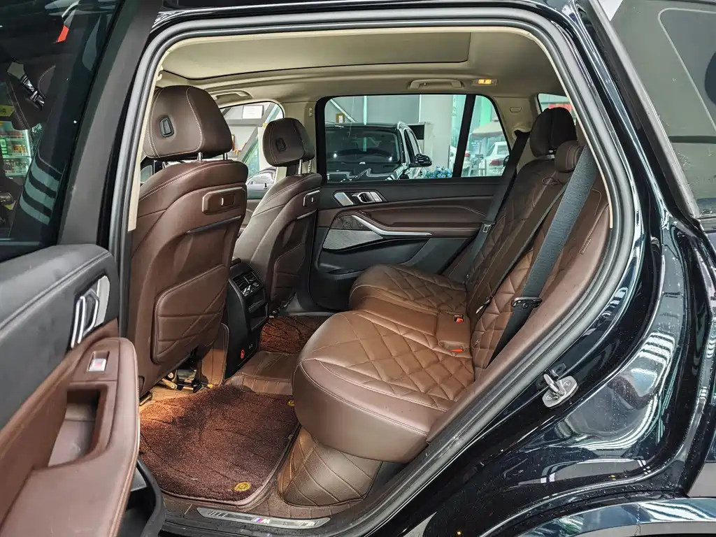 BMW X5 — миниатюра 13