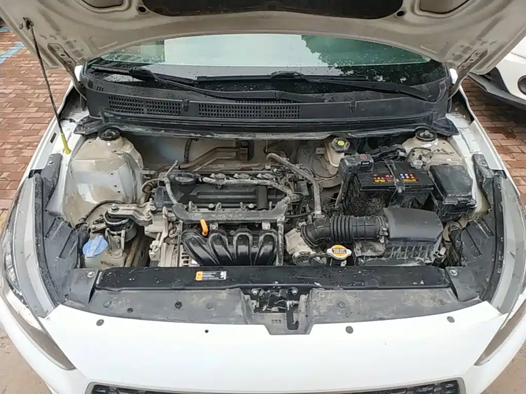 Hyundai Verna - фото 20