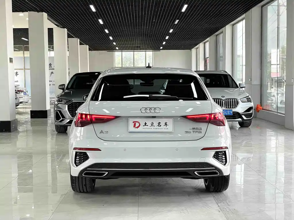 Audi A3 2023 Sportback 35 TFSI Luxury Sport