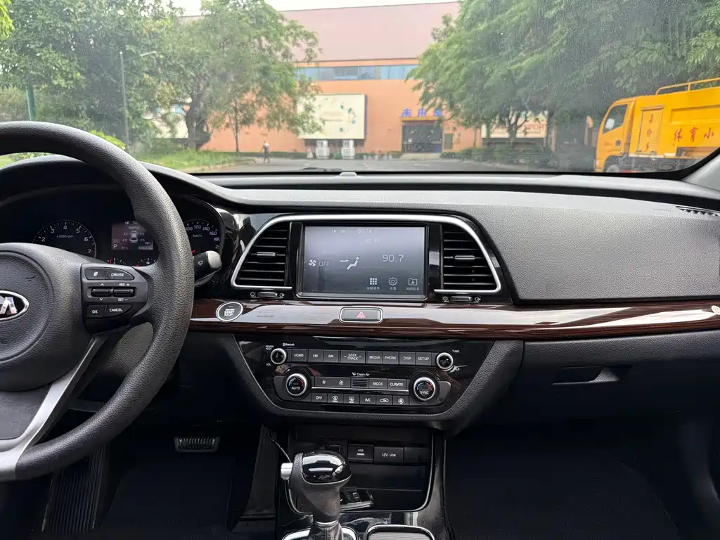 Kia K4 — миниатюра 13