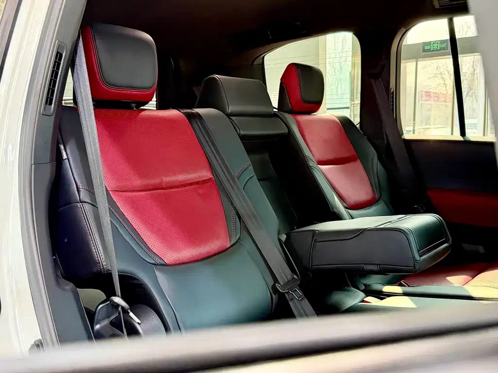 Toyota Land Cruiser — миниатюра 35