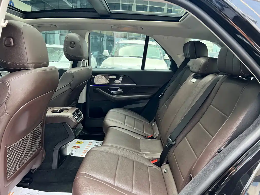 Mercedes-Benz GLE (Import) — миниатюра 6