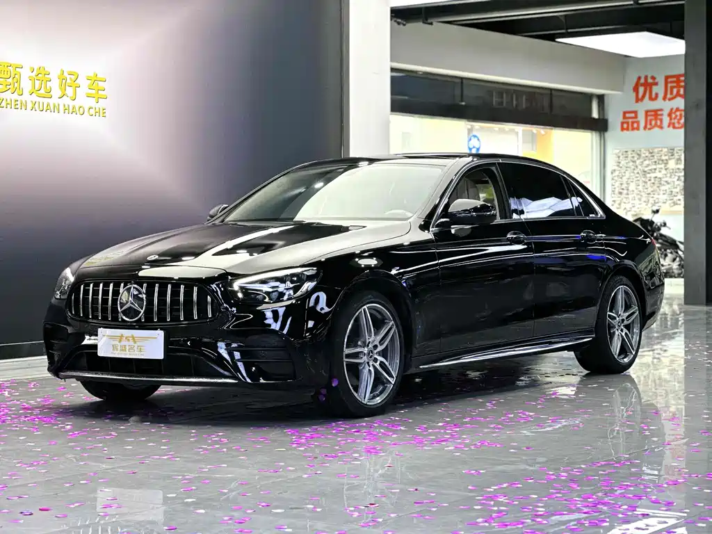 Mercedes-Benz E-Class 2022