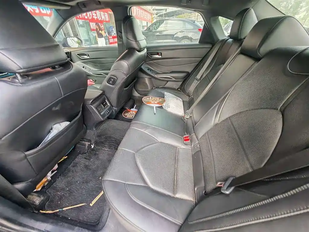 Toyota Avalon — миниатюра 6