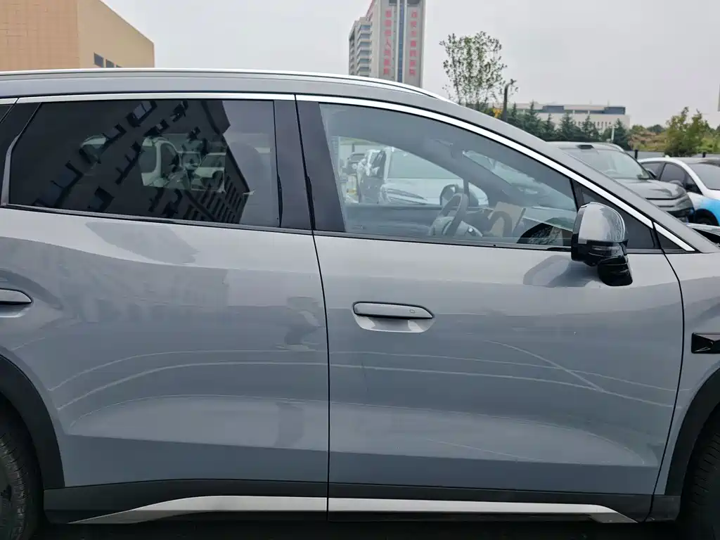 BYD Song Ultra — миниатюра 21