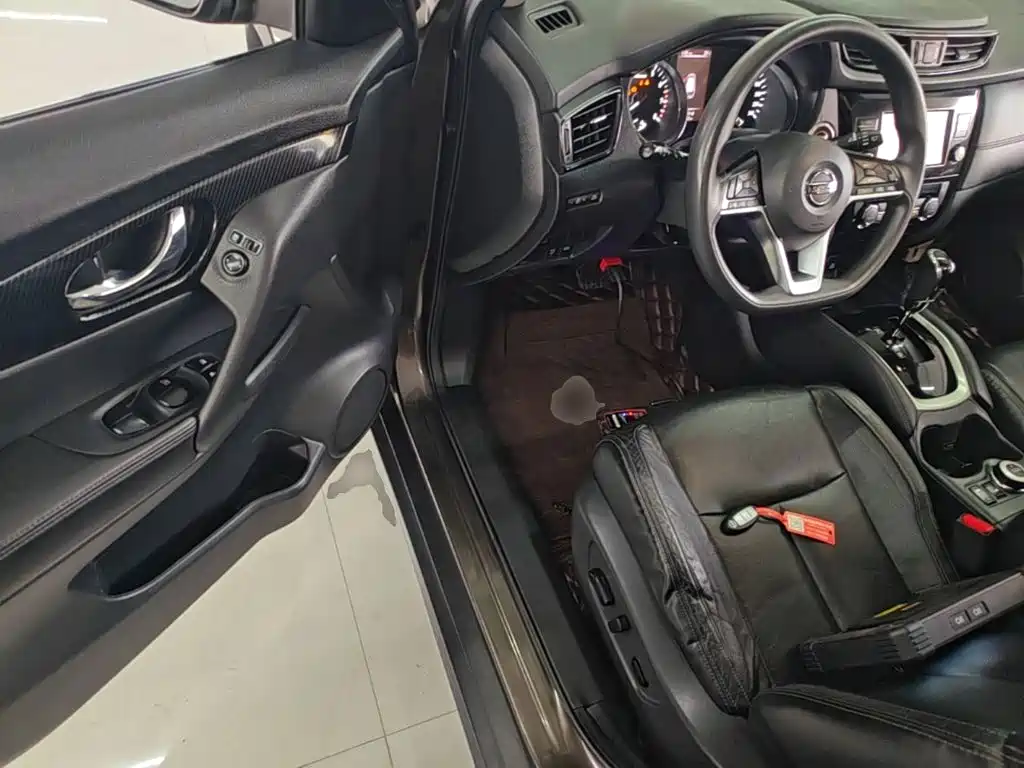 Nissan X-Trail — миниатюра 16