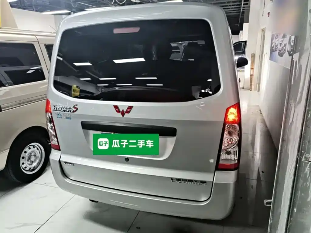 Wuling Rongguang S — миниатюра 6