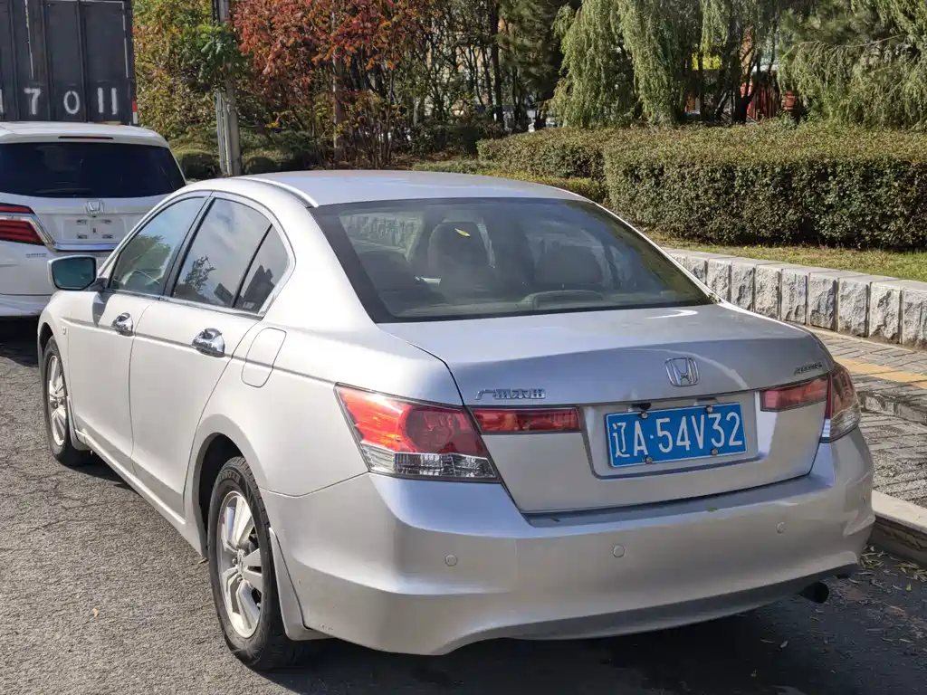 Honda Accord — миниатюра 8