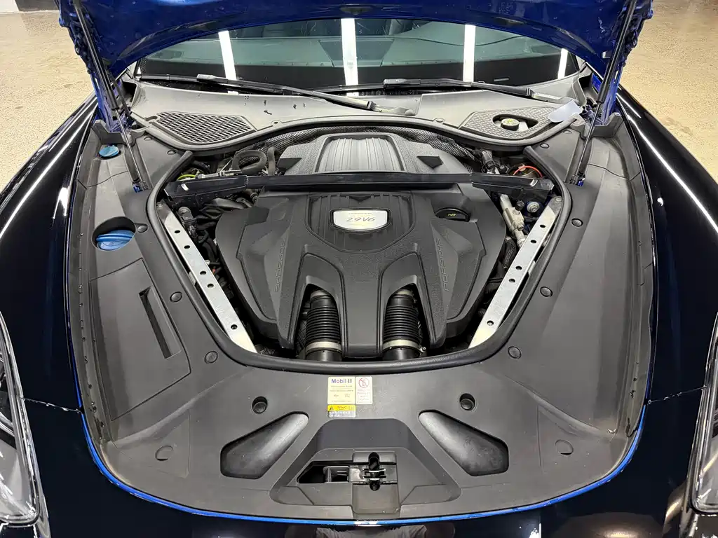 Porsche Panamera — миниатюра 24