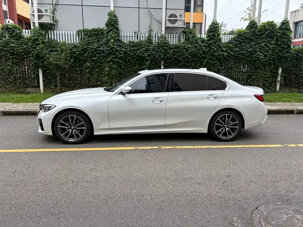 BMW 3 Series — миниатюра 20